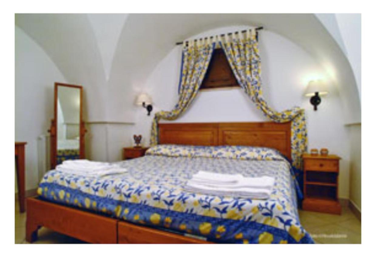 Room In Bb - Stunning Quadruple Room In Ancient Masseria Near The Sea In A Quiet Olive Trees Ostuni Exterior foto